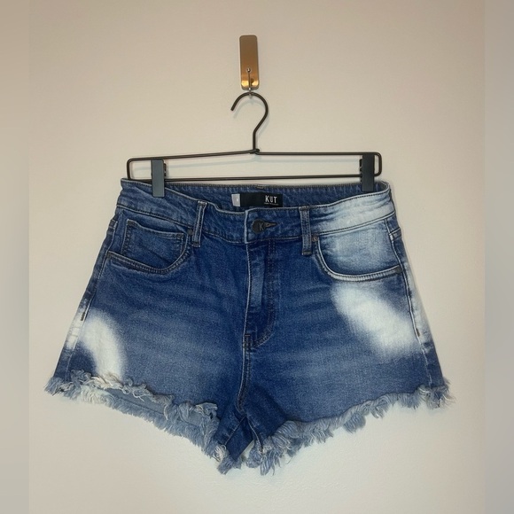 Kut from the Kloth Jean Shorts Jane High-Rise Bleach Dye Festival Fringe Size 8 - Picture 2 of 9